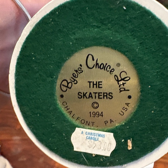 Byers’ Choice Carolers The Skaters 1994